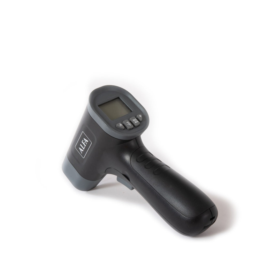 Alfa Pizzaiolo Kit infrared thermometer on white background