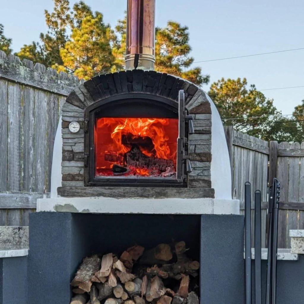 Ventura Preto Premium Pizza Oven
