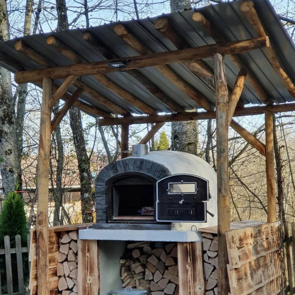 Ventura Preto Premium Pizza Oven