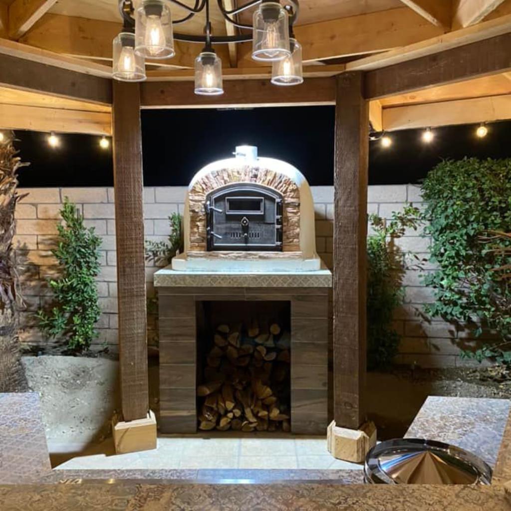 Authentic Pizza Ovens Ventura Sierra Premium Pizza Oven In Outdoor Kitchen With Lights