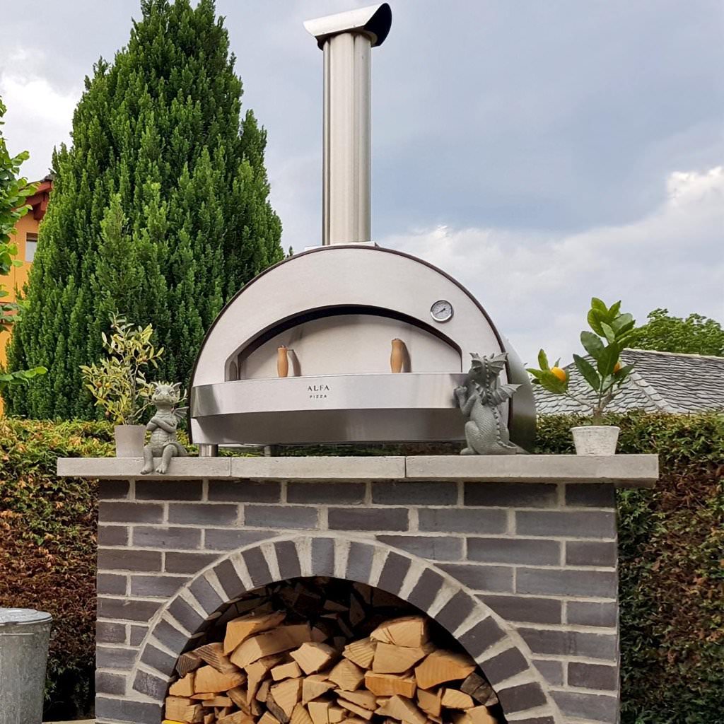 Alfa Forni 4 Pizze Countertop Wood Fired Pizza Oven on Outdoor Counter